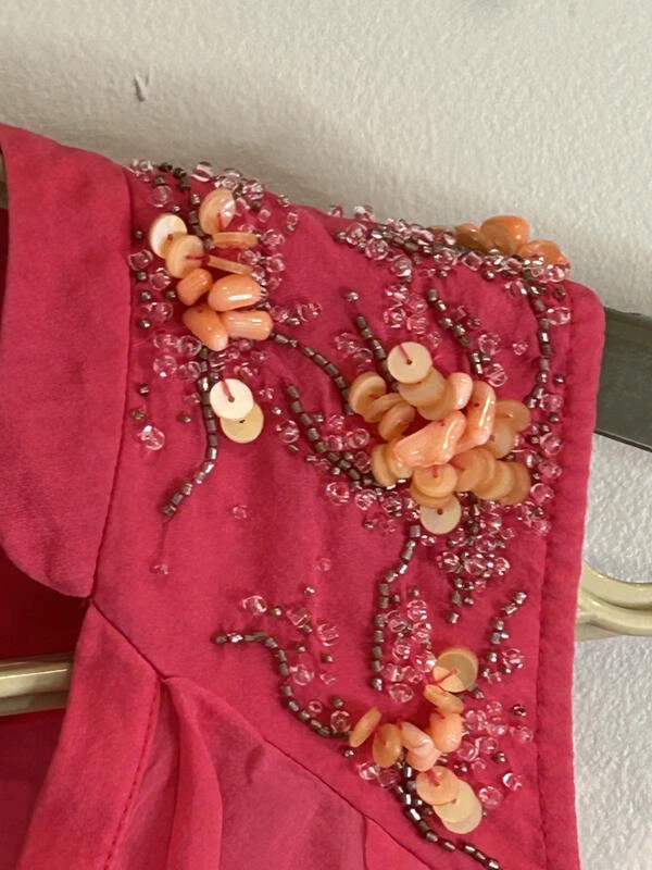 Vestido Leifsdottir Rosa Seda Botón Frontal Asimétrico Transparente Cubre Borde de Cuentas 6 Foto 4 de 4