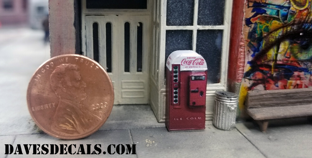 SM017UP DAVE'S DETAILS TWO 2 VENDO 81 SODA MACHINES KIT w/ DECALS HO SCALE 1:87