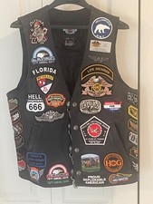 Pre Owned "Harley Davidson Men's Chapter/Patch/Pin Riding Vest Size: Medium