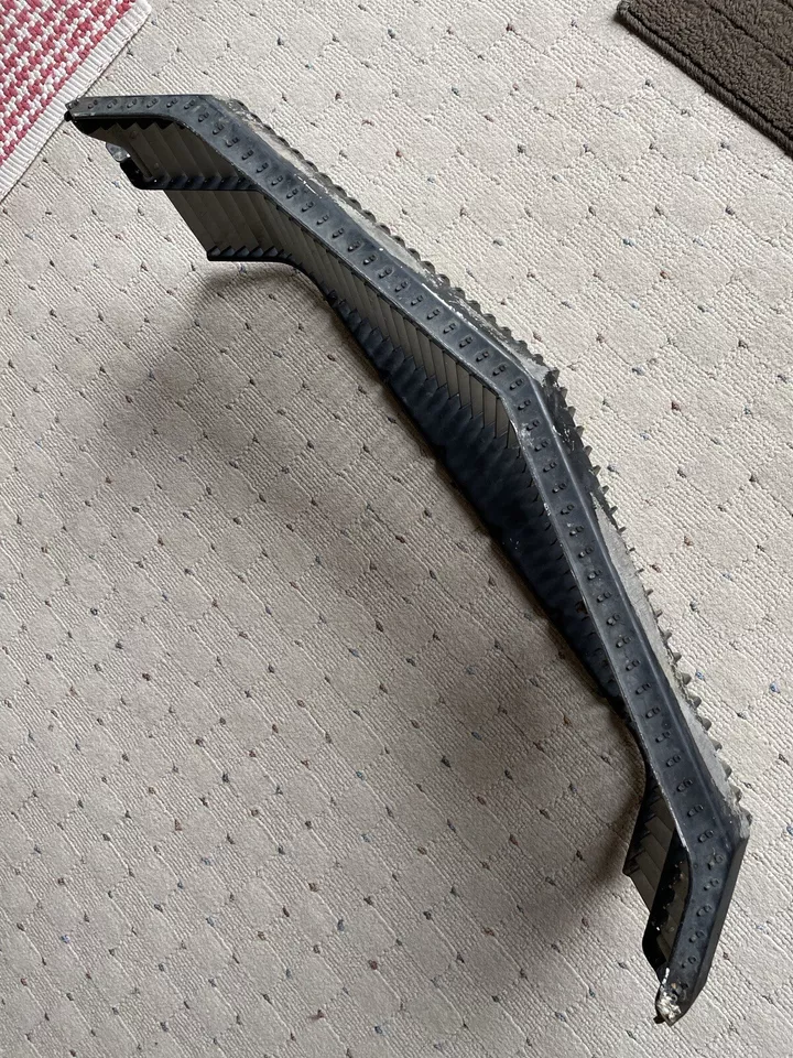 1975 Buick Riviera Grill OEM USED Front Center Grille Vintage With Emblem GM 75 - Image 4 of 4