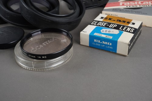 Contax 67mm 1A MC filter + other goodies (Mamiya hoods mostly) - Picture 4 of 5