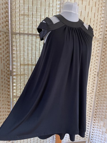 ladies unique shoulder detail Floaty black evening party dress size 10 Nwt - Picture 3 of 7
