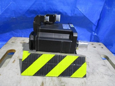 [Unused] Okuma BL-MC100J-20SNA AC Servo Motor 2KW 133V 3-Phase From Japan