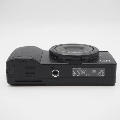 RICOH GR II 2 16.2 MP Compact Digital Camera Black - Picture 6 of 6