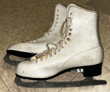 Vintage White Ice Skates Imperial Harder  Feller Blades Womens Lace Up Canada