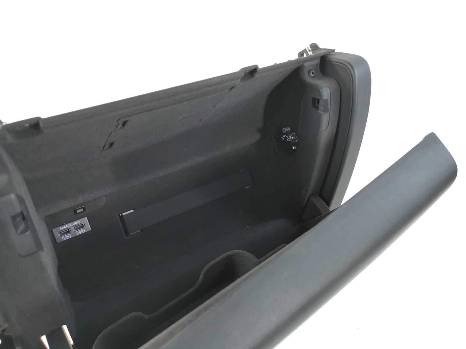 Maserati Levante 3.0 L AWD 2017 Right Side Passenger Glove Box Storage 0518285AA