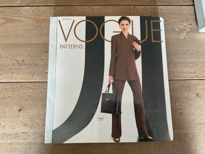 Vogue Sewing Pattern Catalog Store Counter Book | Winter 2003 | 800+ Pages! EUC