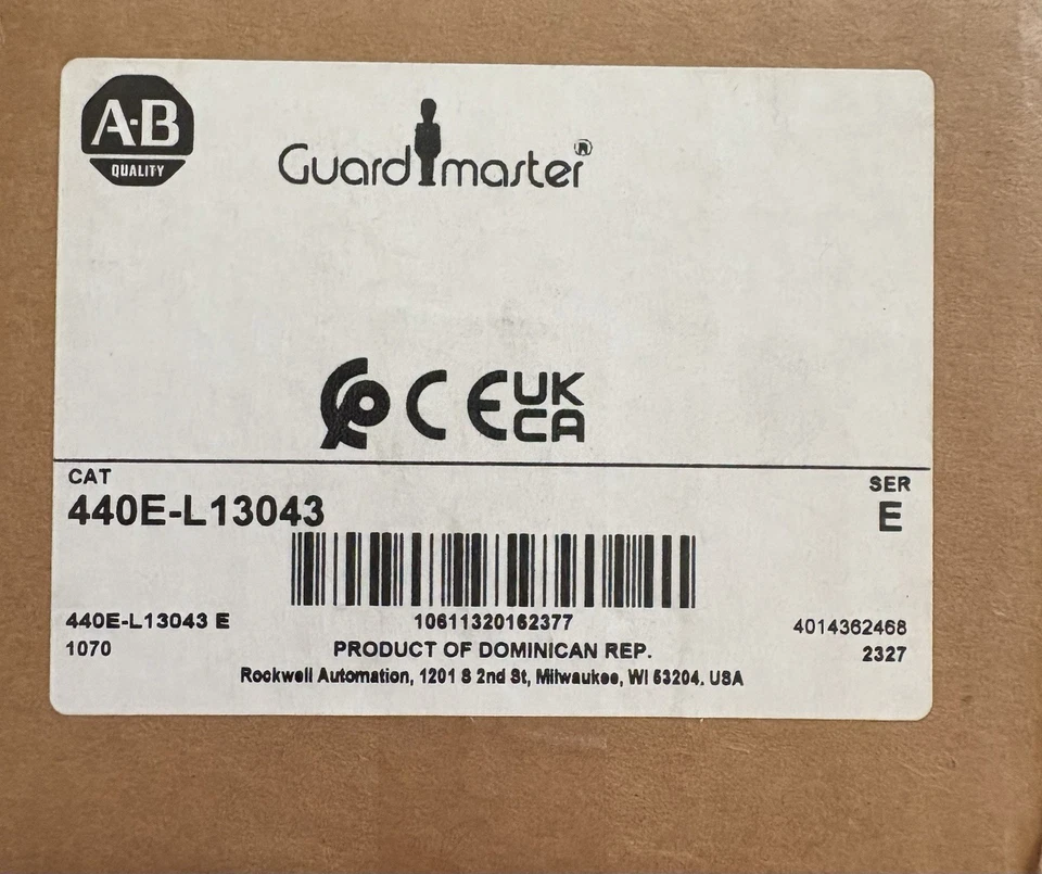 Interruptor de parada de emergencia Allen-Bradley 440E-L13043 Foto 2 de 2