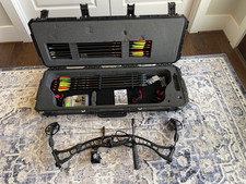 Hoyt Maxxis 35 compound bow right hand 50-60 lbs