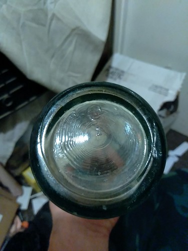 Antik/ Vintage Einzigartige Glasflasche mit Blasen im Glas ungleichmäßige Bodenstärke - Bild 10 von 15