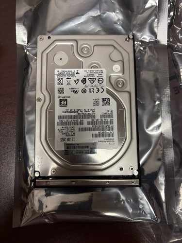 P01105-001 (834028-B21)0 Hrs w/Tray HPE 8TB SATA 7.2K LFF HDD Gen 10 , Gen 11