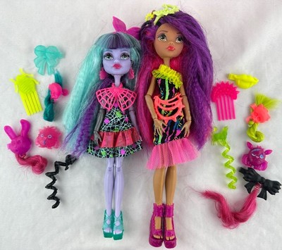 2 Monster High 2016 Electrified Monstrous Hair Ghouls Clawdeen Twyla COMPLETE