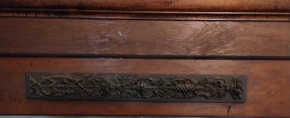 Antiguo Abrigo de Chimenea de Madera - Diseño Ornamentado - Pino - Ver Tamaños Foto 2 de 4