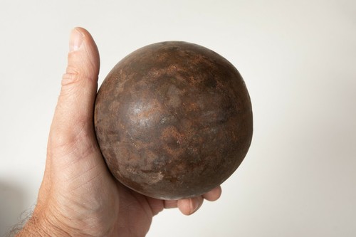 Bola de acero de 4" de 2 piezas (R2L) PM1058 de colección Skee Carnaval Arcade Shot Put Bocci - Imagen 6 de 7