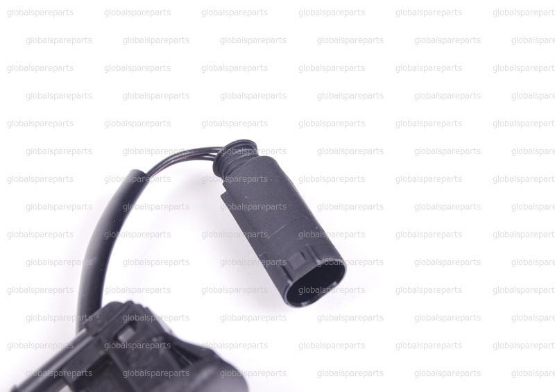 Genuine BMW E39 Single Fluid Inlet Windshield Washer Nozzle OEM