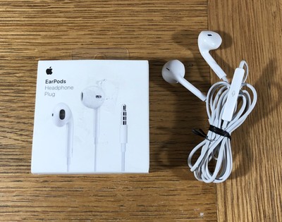 earpods iphone jack