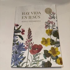 RVR 1960 Nuevo Testamento Hay Vida en Jesús Flores, Tapa Suave by B&H Español...