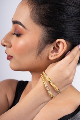Gold Plated Stone and Minakari Handcrafted Bangles set of 4, Make in Gujarat - Picture 4 of 7
