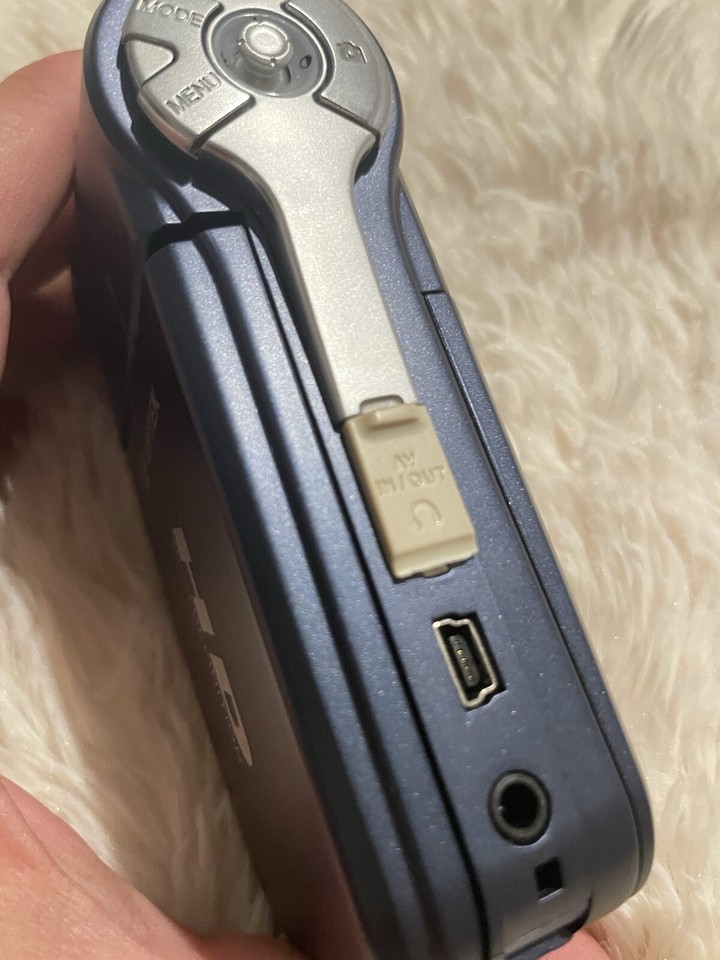 Aiptek HD Camcorder With Charger And 4GB SD Card eBay