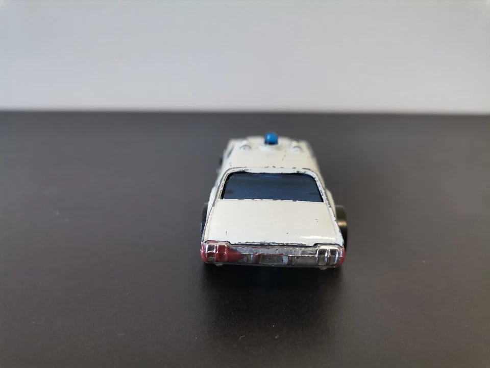 HOT WHEELS POLICE CRUISER OLDS 442 HK - Immagine 3 di 4