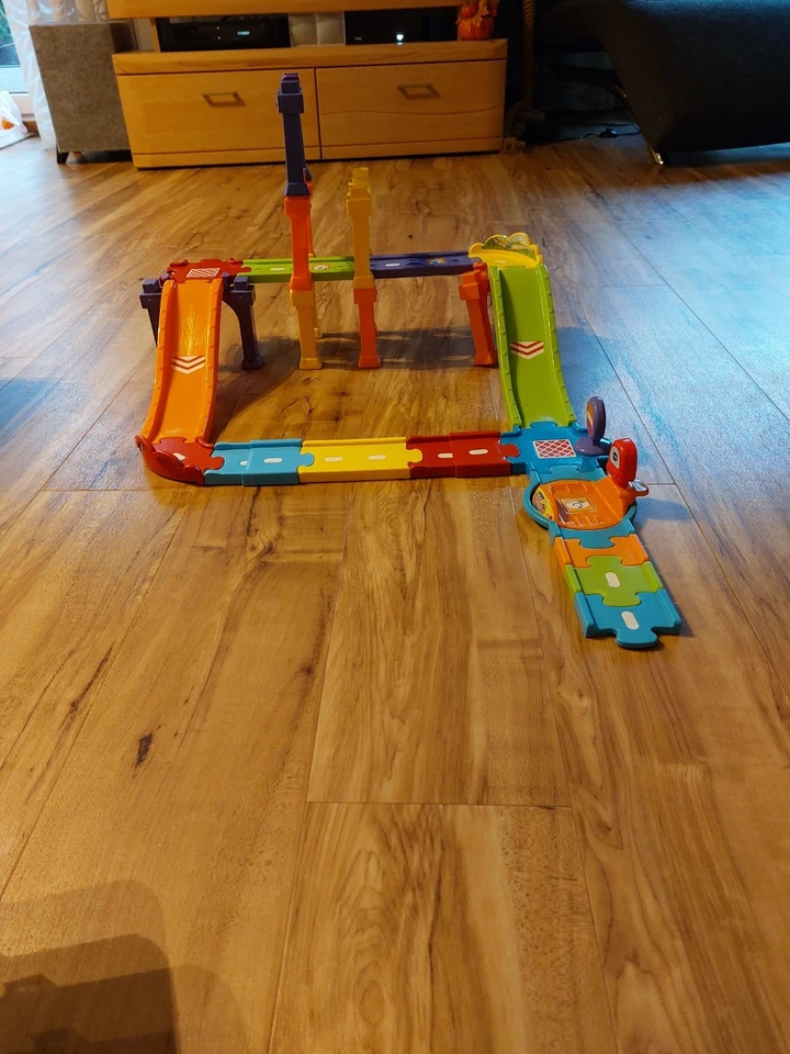 Tut Tut Babyflitzer Straßen- und Brückenset groß - ohne Autos - guter Zustand - Bild 4 von 4