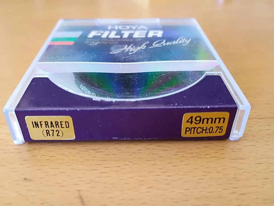 Hoya Infrared R72 49 mm Filter in original case Made in Japan - Clear - Image 2 of 4