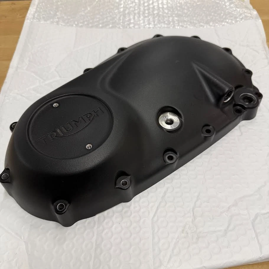 CUBIERTA CLUTCH TRIUMPH BONNEVILLE, STREET CUP/TWIN, THRUXTON NEGRA (T1267765) Foto 2 de 4