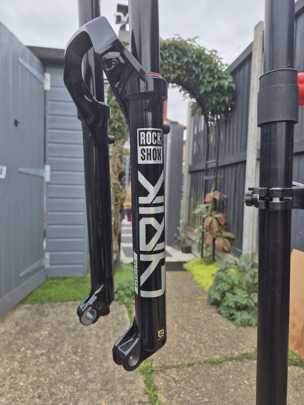 Rockshox Lyrik Ultimate Charger 3 RC2 29 150mm 44mm Offset Boost