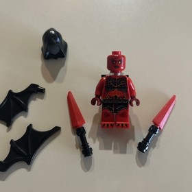 Lego Minifigure Lavaria 70335 Wings & Hood A- Demon Warrior Nexo Knights