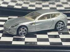1/64 FERRARI FF HATCHBACK SILVER M29