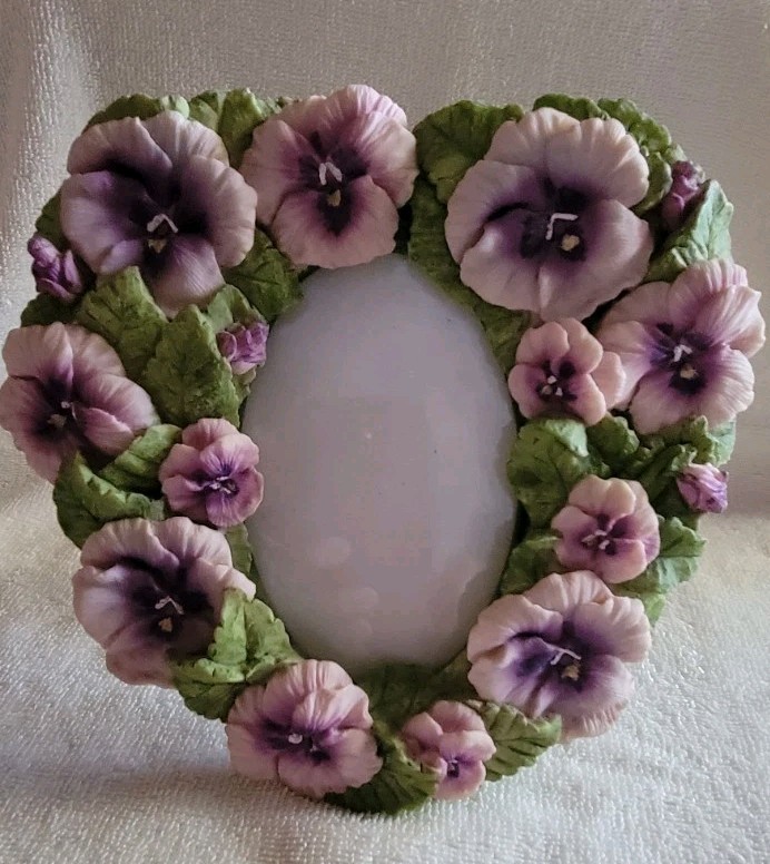 Flower Photo Frame Purple Photo- 5" x 3.25" Heart Floral by Fancy Frames