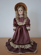 Porzellanpuppe