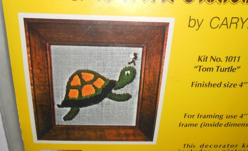 HOBBYCRAFT Miniatures in Stitchery Kit by Caryl Lynn #1011 TOM TURTLE 4 x 4 - Picture 2 of 4