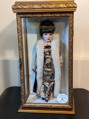 2000 camellia garden 16 porcelain doll