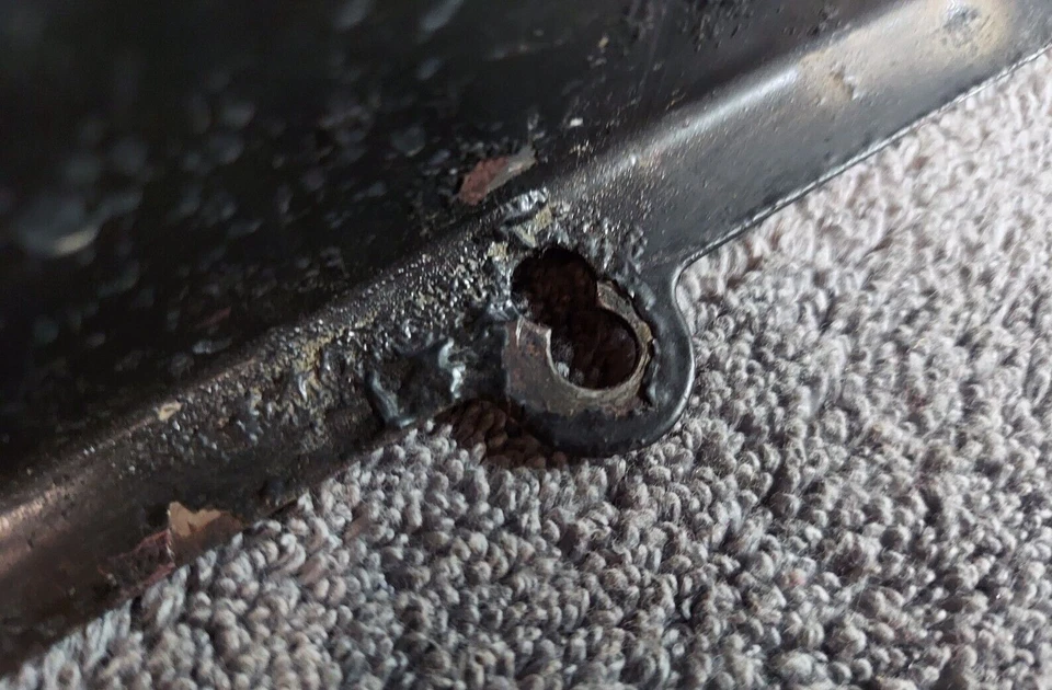 Cubierta de horquilla de embrague Bellhousing manual Ford Mustang GT 5.0 1983-1993 Foto 3 de 4