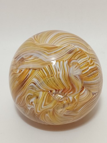 Vintage Butterscotch und weißes Band Wirbel Kunst Glas Briefbeschwerer - Bild 2 von 5