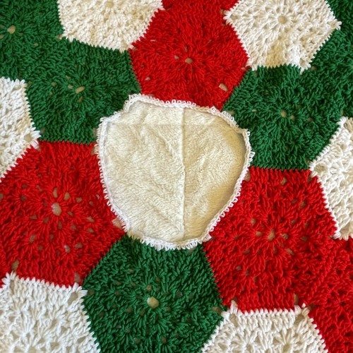 Christmas Tree Skirt Granny Square Crochet Vintage Handmade Green Red White 70” - Picture 4 of 7