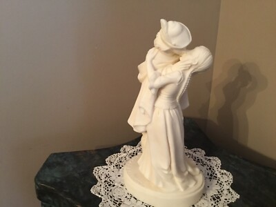 Faro Italy Marble Alabaster Romeo E Guilietta 9.5 Inch High Mid Century Modern
