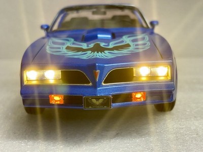 1977 Classic Blue Pontiac FIREBIRD Trans Am 1/18 Scale  Working LED Lights  Cool