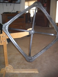 GRACE HOOP QUILTING HOOP 18”!!  FOLDABLE, ADJUSTABLE WOODEN STAND!!