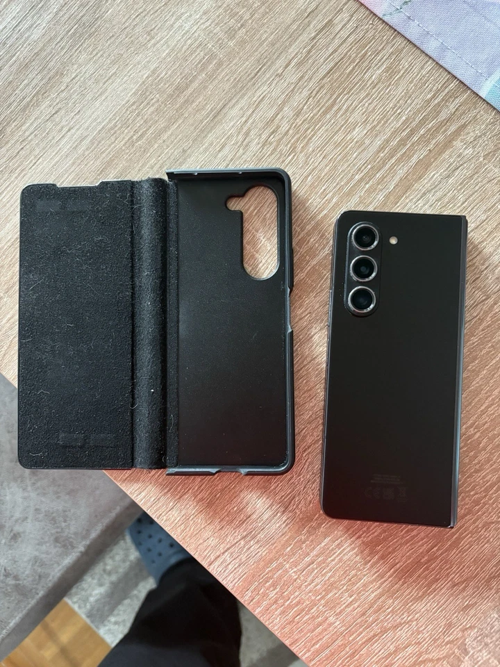 Samsung Galaxy Z Fold 5 512GB Phantom Black Ohne SIM Lock - Bild 2 von 4