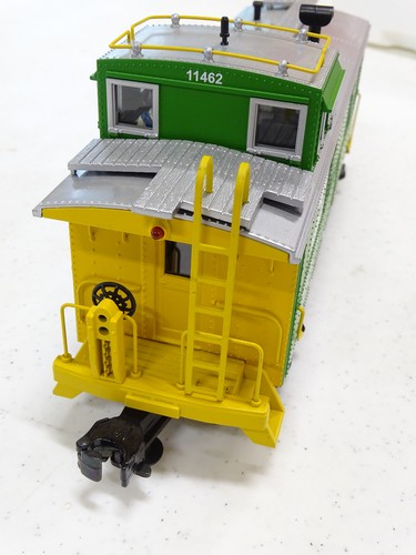 MTH 20-91026 BN/Burlington Northern Steel Caboose O-Gauge FedEx FS - Picture 15 of 23
