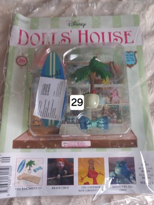 Disney dolls house magazine Issue 29, The basement. Inc Donald Ducks surfboard