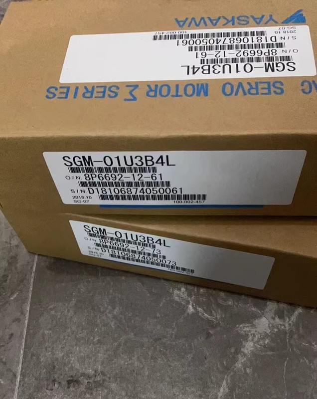 ONE New sealed Yaskawa servo motor SGM-01U3B4CL Free delivery