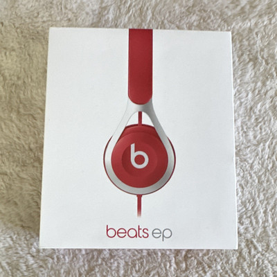 Beats EP On-Ear Kopfhörer Rot kabelgebunden mit 3,5 mm Anschluss