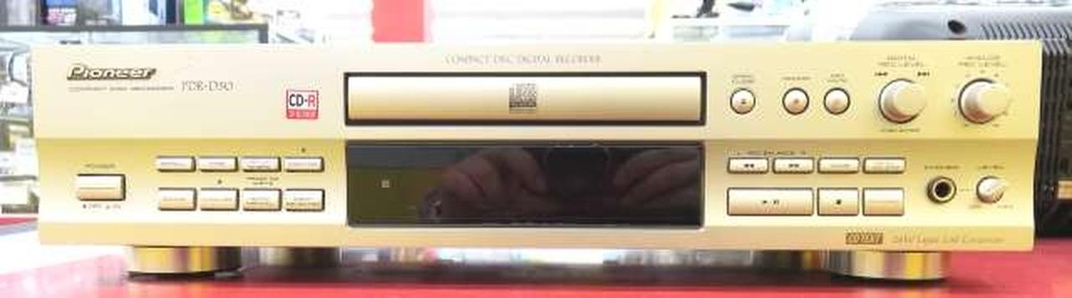 Pioneer(パイオニア)CD-R/RW レコーダーPDR-D 50 Pioneer PDR-D50 CD Player Recorder CD-R CD-RW Audio W/ AC Adapter