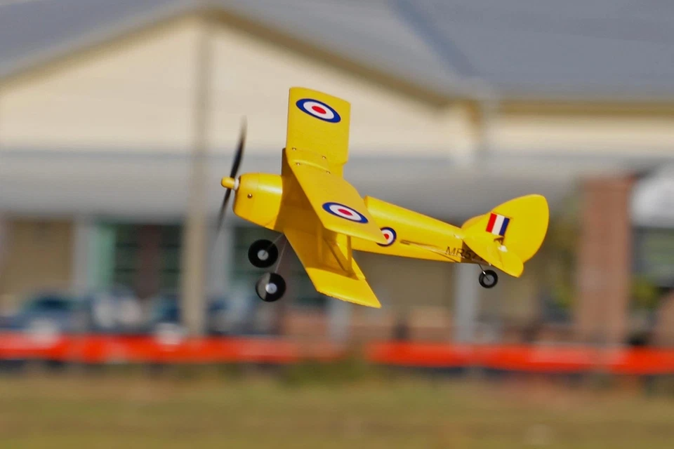 Avión de radiocontrol Skynetic Tiger Moth EPP con giroscopio 360 mm 14,1" envergadura RTF EE. UU. Foto 4 de 4