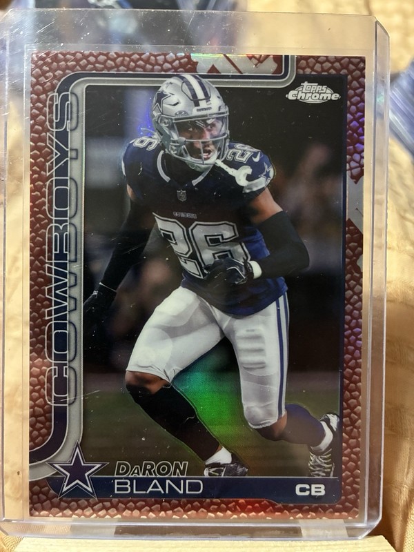 2025 Topps Chrome - DaRon Bland #82 Leather Refractor
