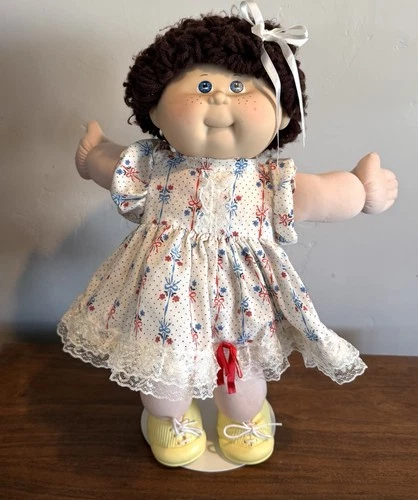 Cabbage Patch Kids 25th Anniversary Limited Edition Doll
