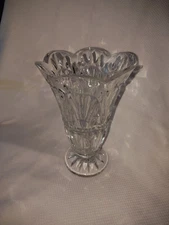 Shannon Crystal 8 Fine Lead Cut “Crystal Freedom” Vase Irish Design W/ boxUp for